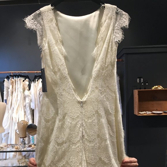 Daughters of Simone Wedding Dress - Picture 2 of 6